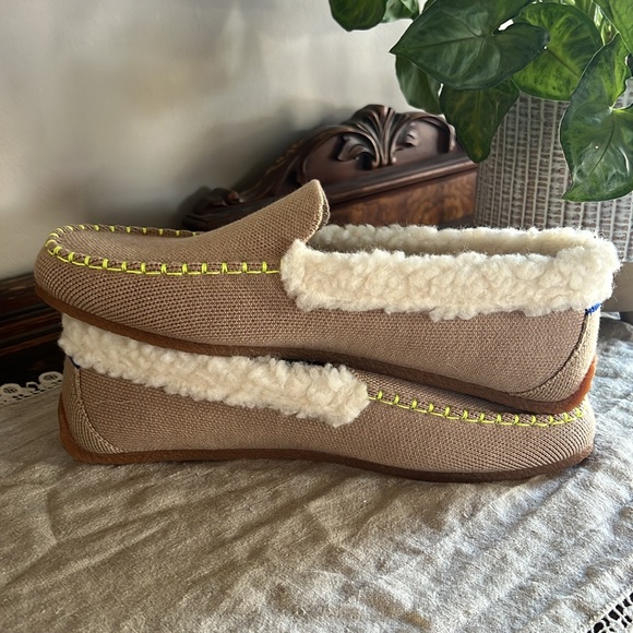 Women's Rothy's Slippers NWOT - Picture 5 of 13